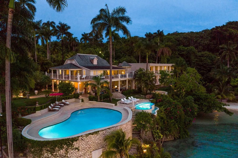 Rio Chico on the Beach