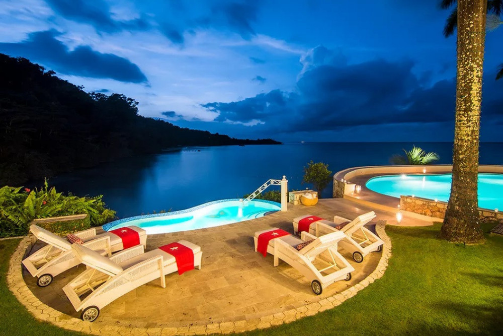 Rio Chico on the Beach