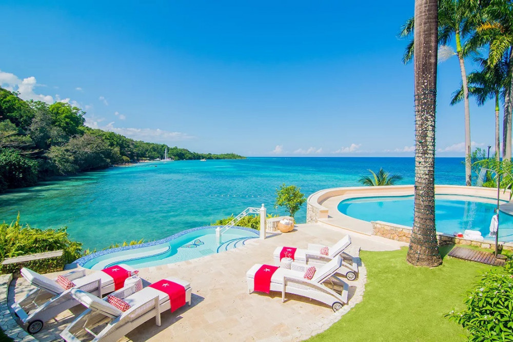 Rio Chico on the Beach