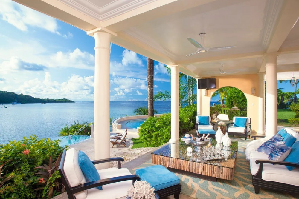 Rio Chico on the Beach