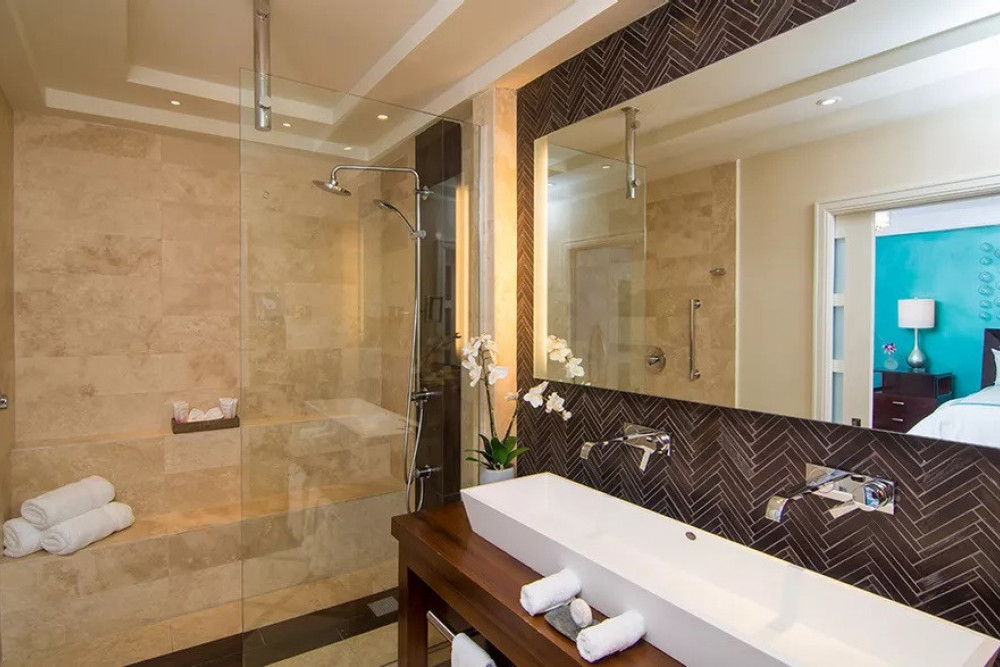 Rio Chico on the Beach