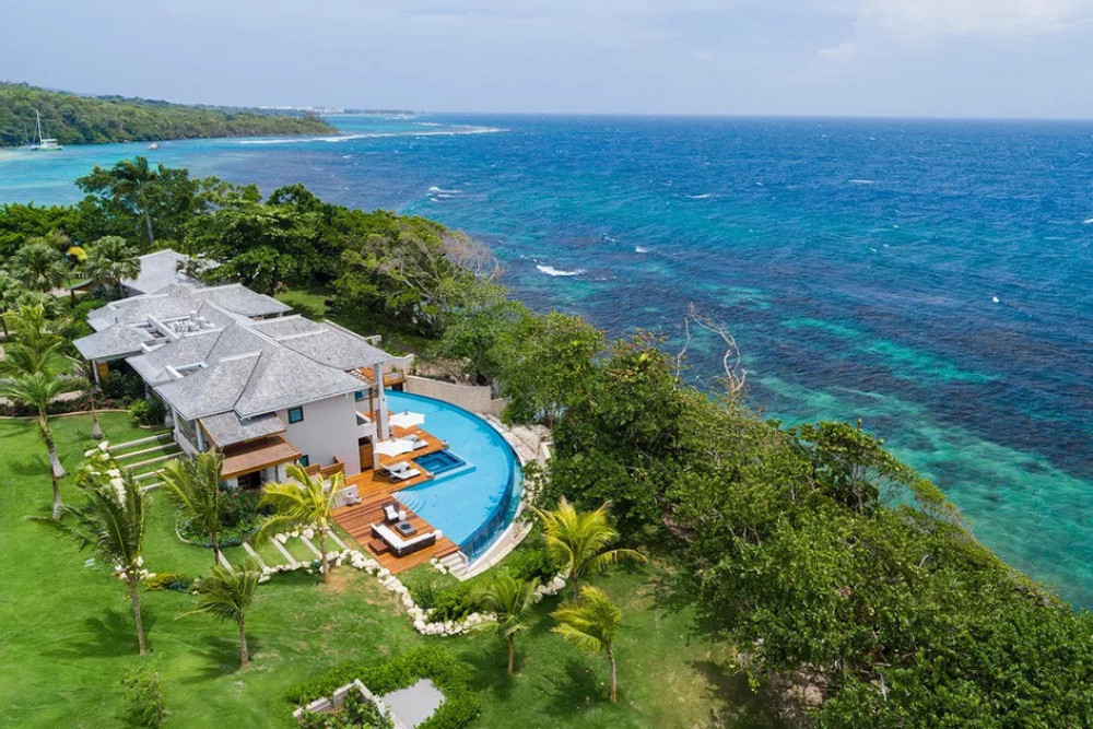 Rio Chico on the Beach