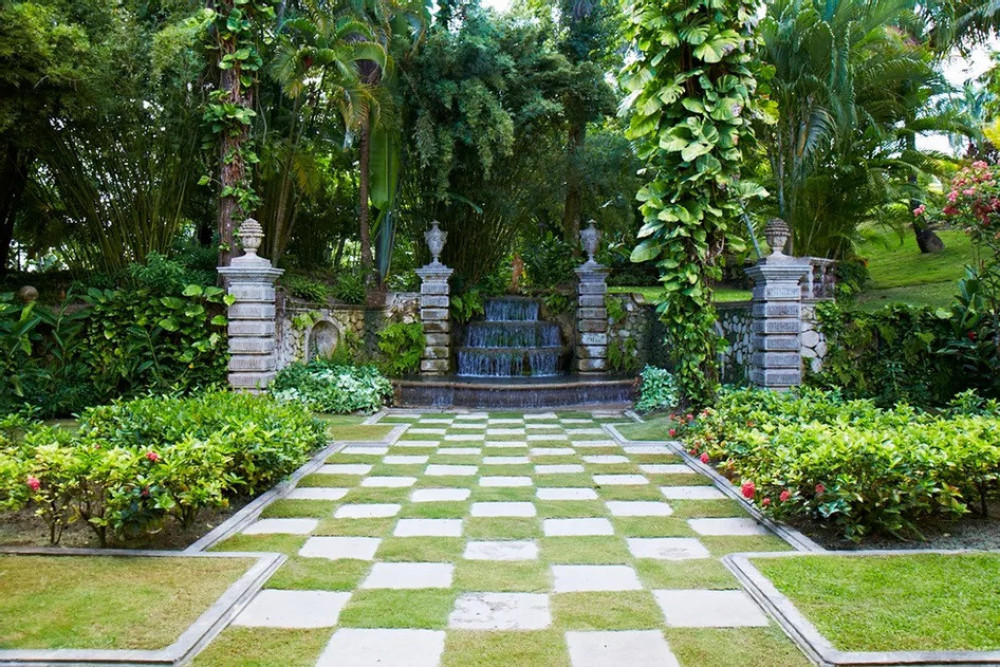 Rio Chico on the Beach