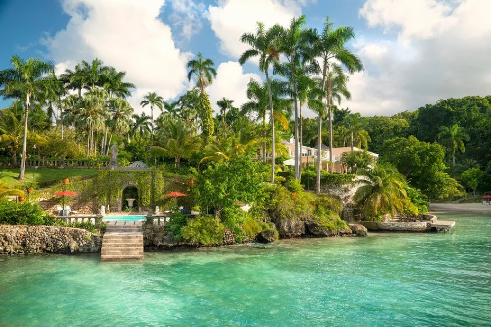 Rio Chico on the Beach