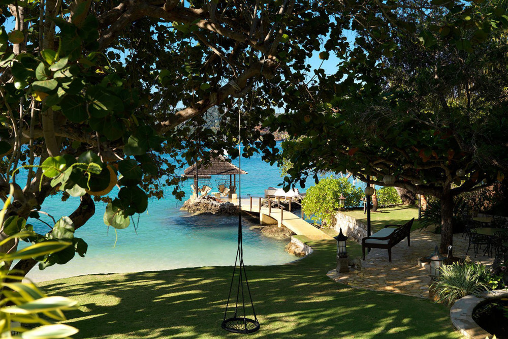 Amanoka on the Beach