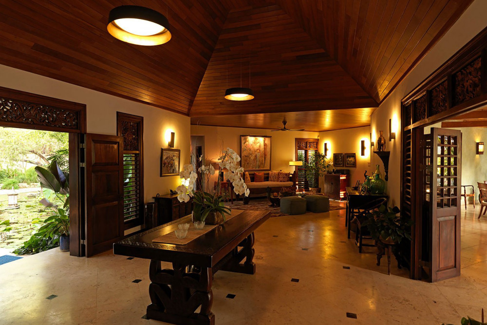 Amanoka on the Beach