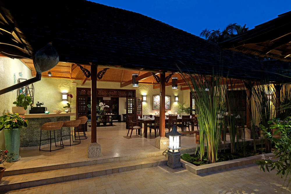 Amanoka on the Beach