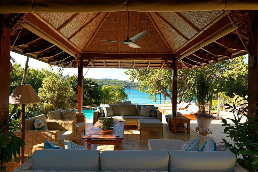 Amanoka on the Beach