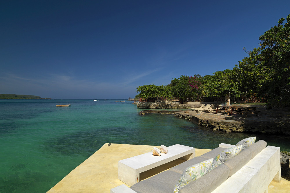 Amanoka on the Beach