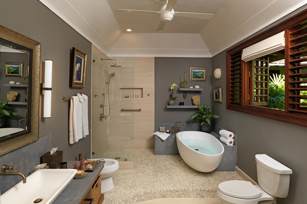 Amanoka on the Beach