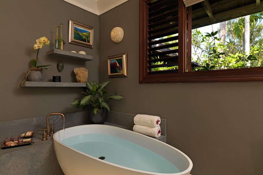 Amanoka on the Beach