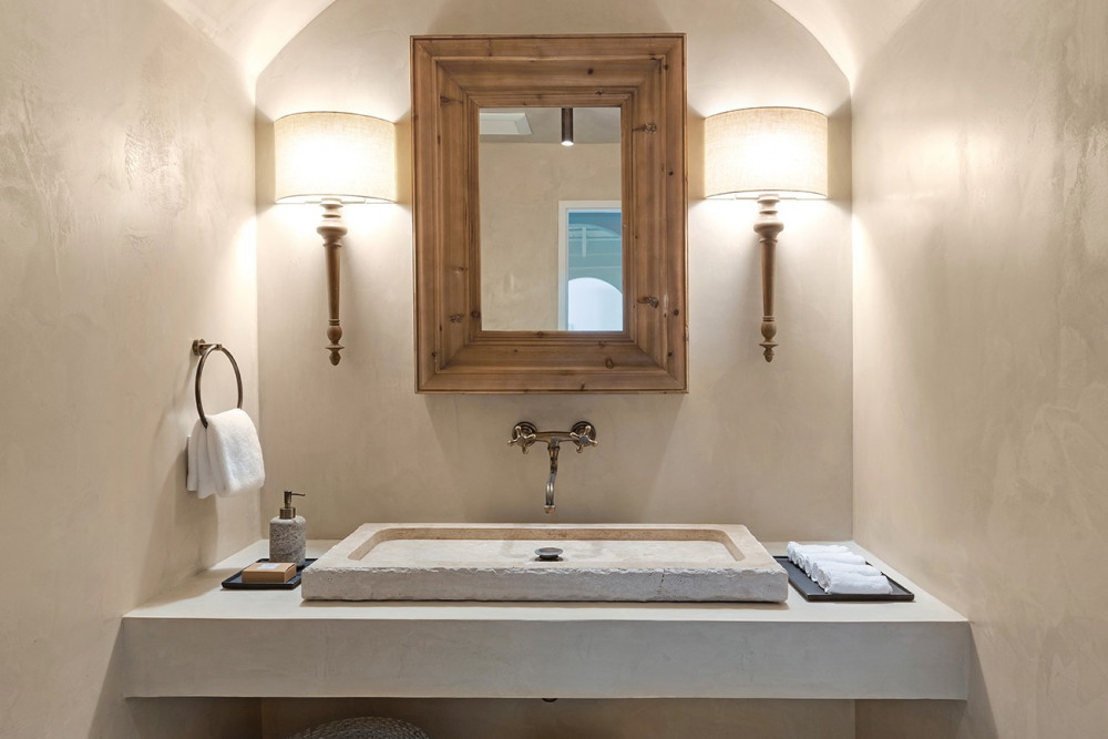 Longview Villa on Round Hill