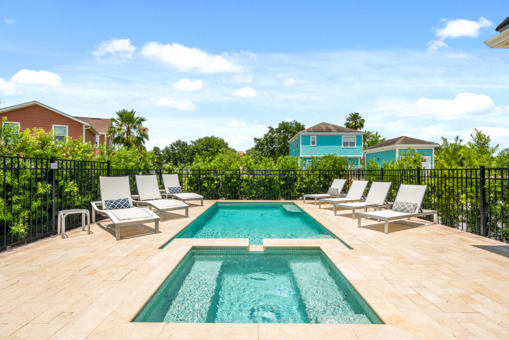 Reunion Resort 733