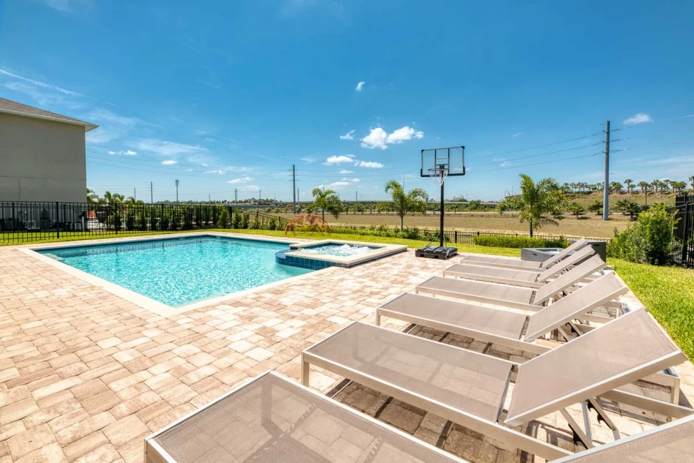 Encore Resort 714