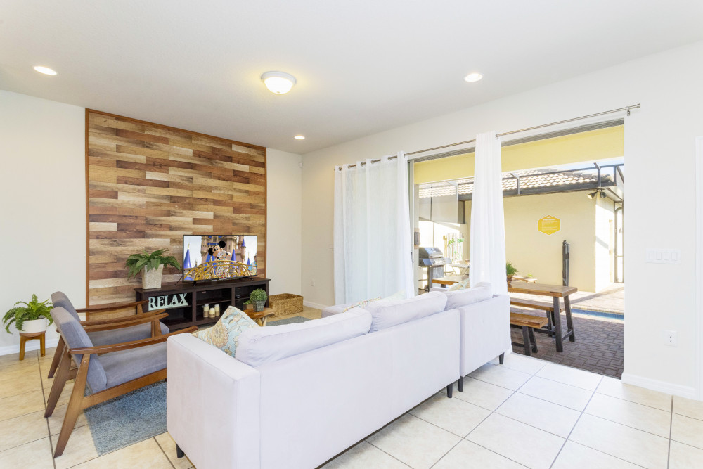 Windsor at Westside 305