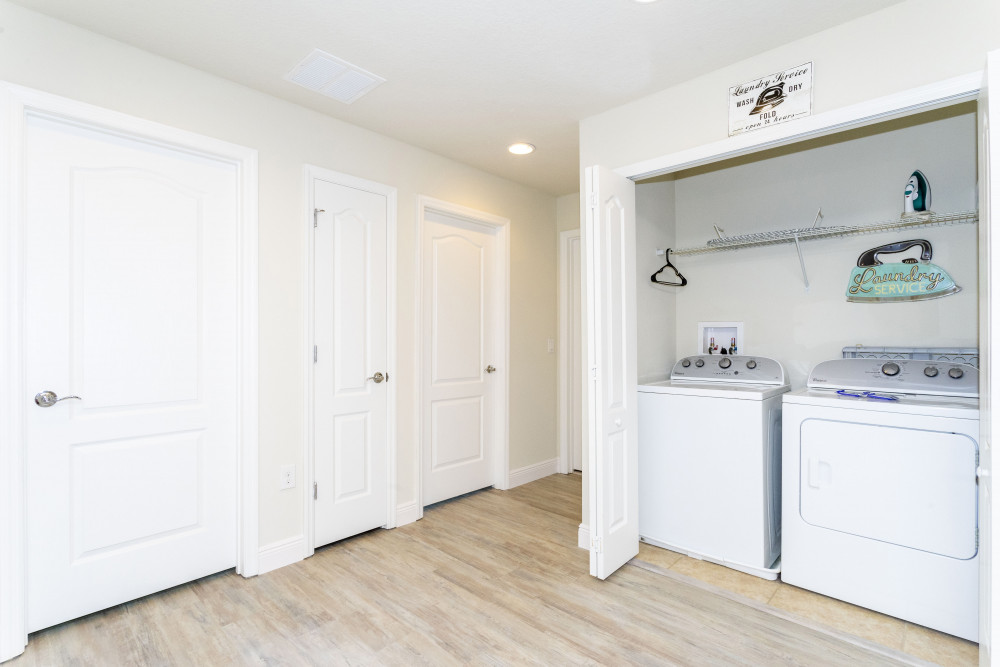 Windsor at Westside 305