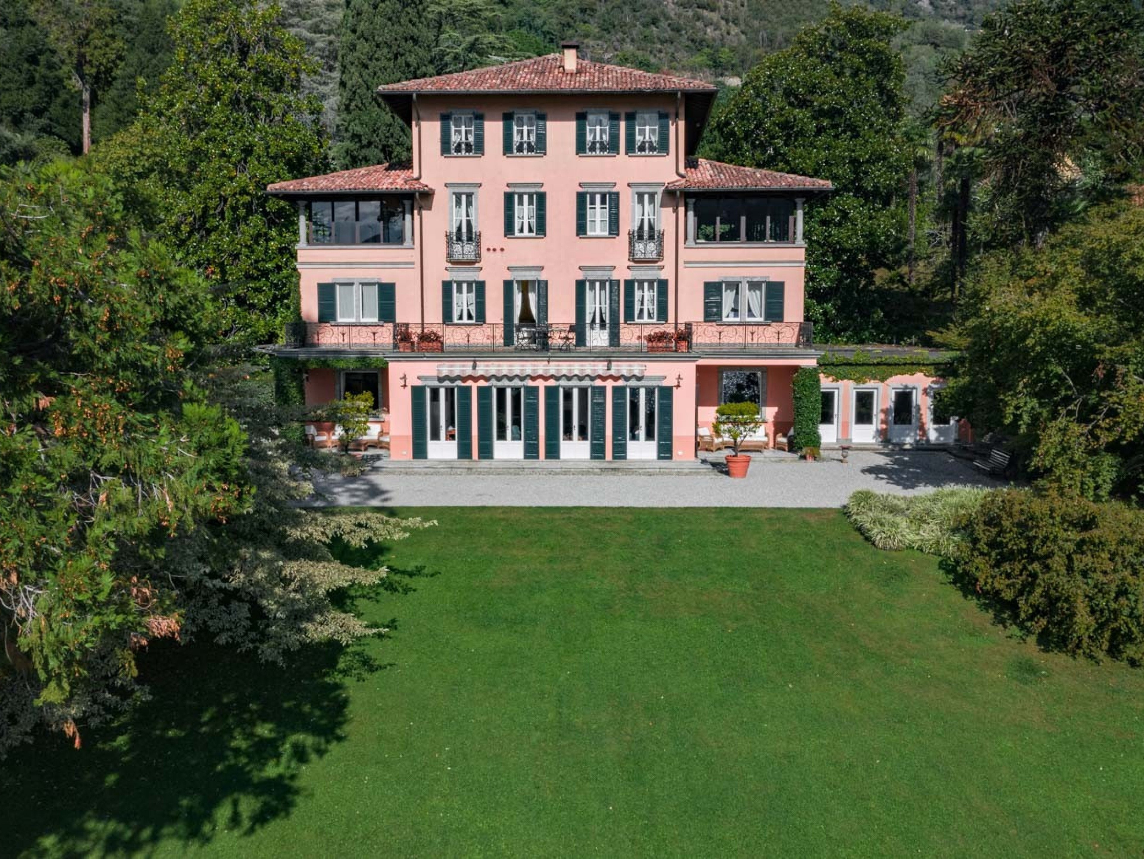 Dada Italy villa