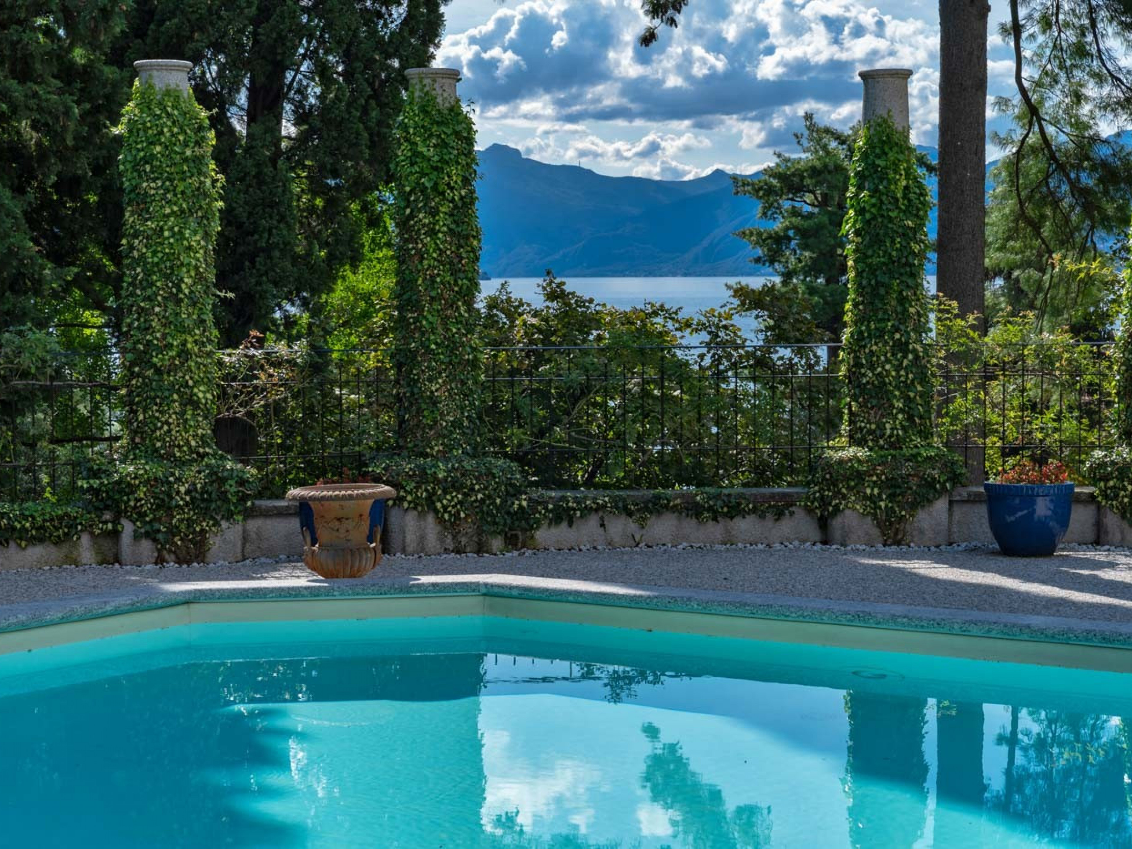 Dada Lake Como rental with pool