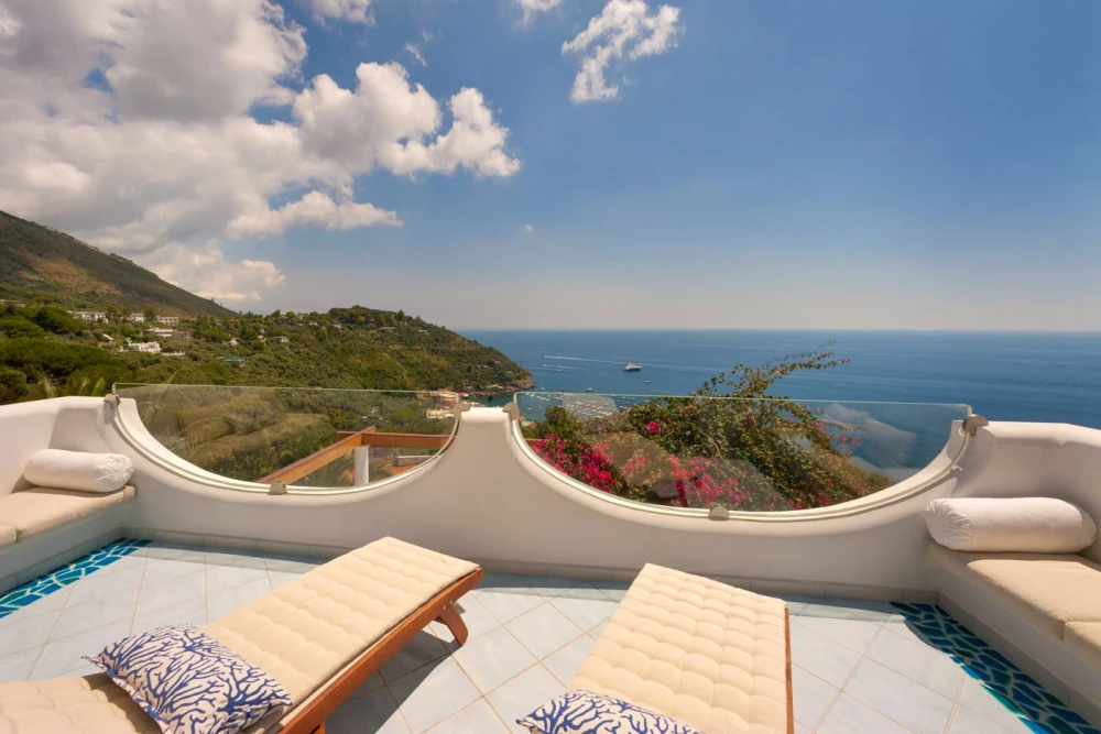 Sorrento 16