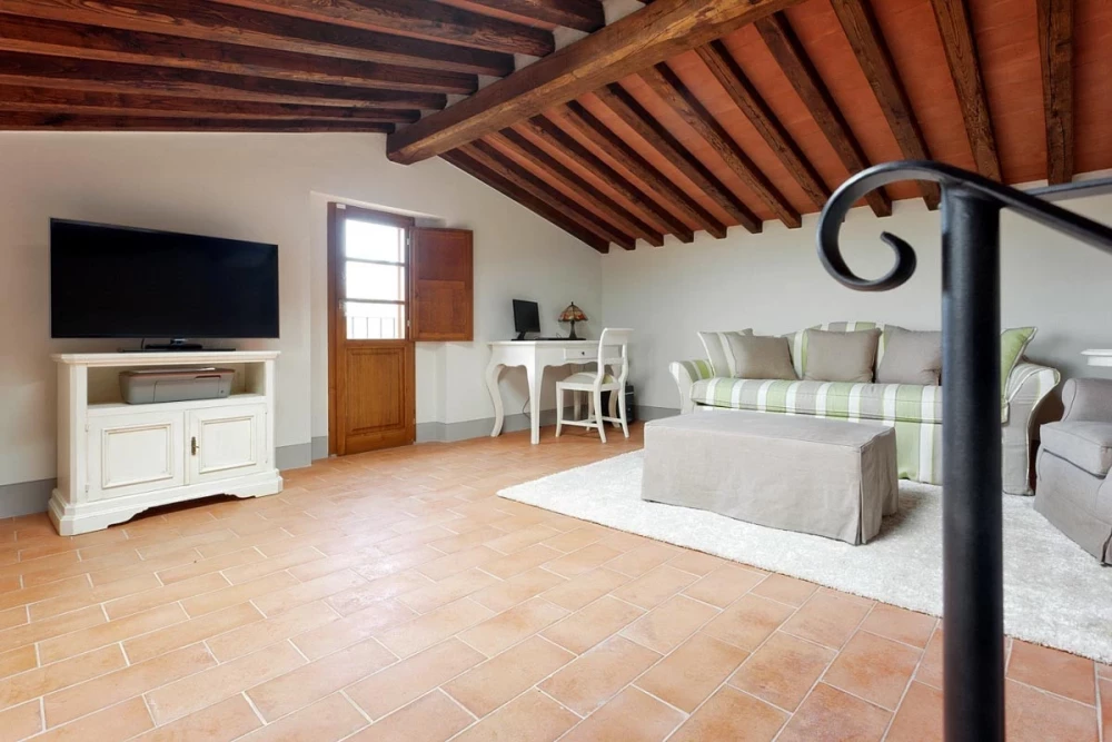 Tuscany 103