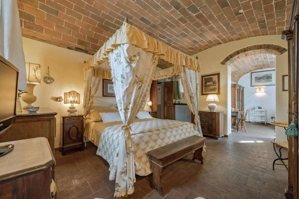Tuscany 104