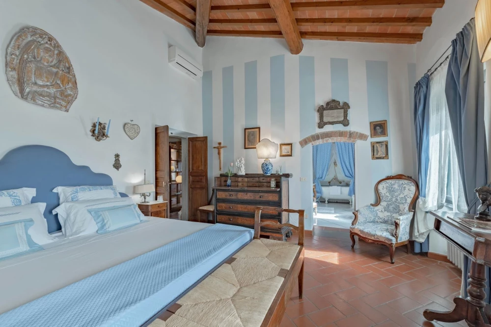 Tuscany 104