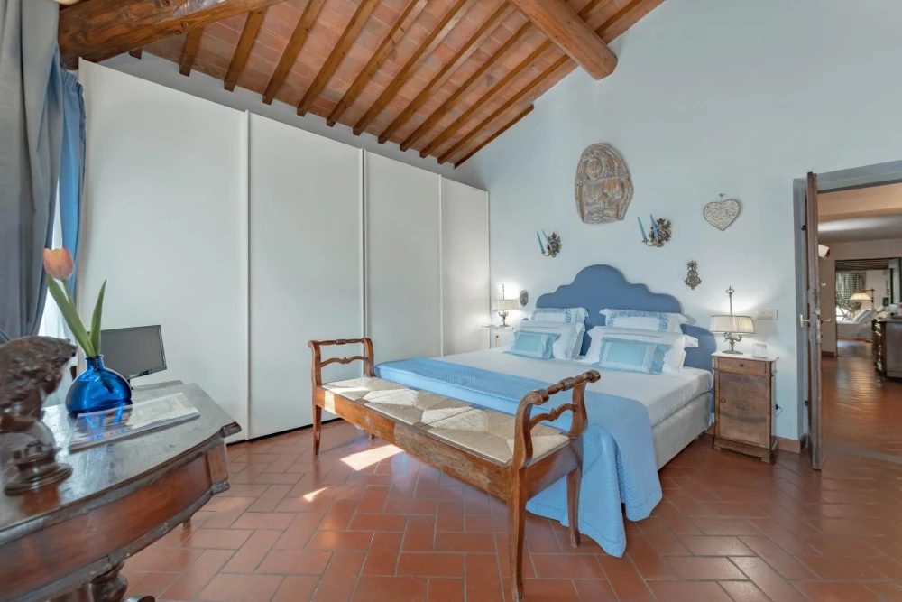 Tuscany 104
