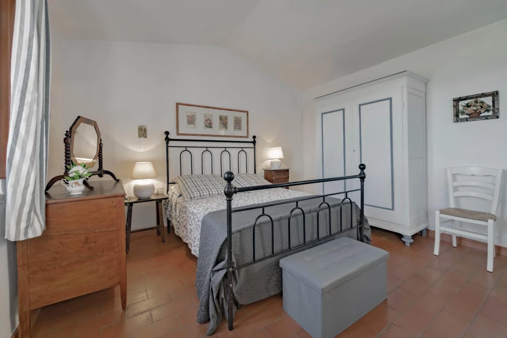 Tuscany 104