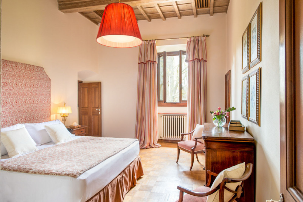 Isimora - 9 Bed