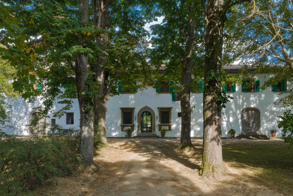 Isimora - 9 Bed