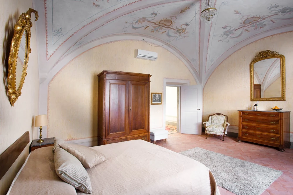 Tuscany 106