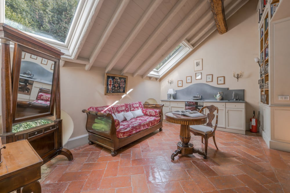 Maria - 8 Bed
