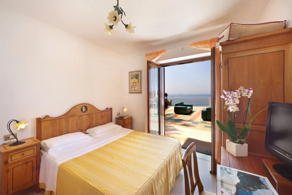 Sorrento 19
