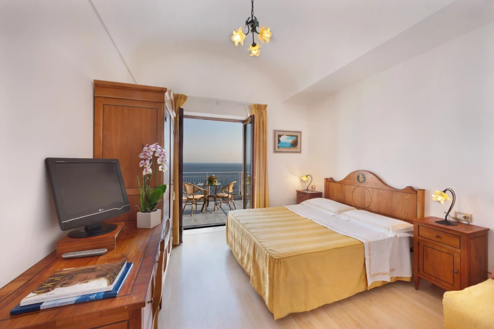 Sorrento 19
