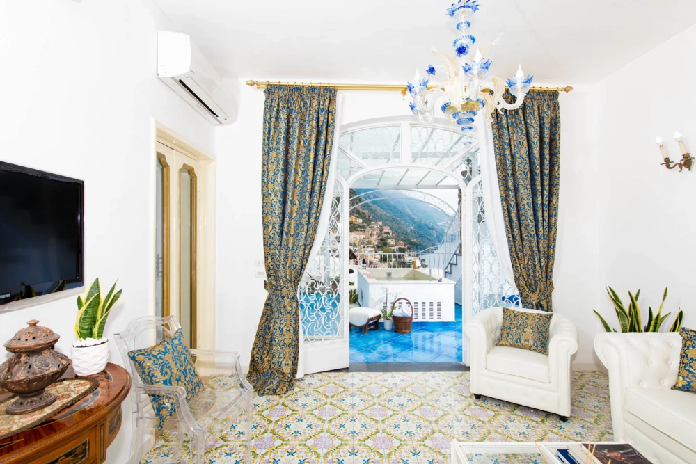 Amalfi 7