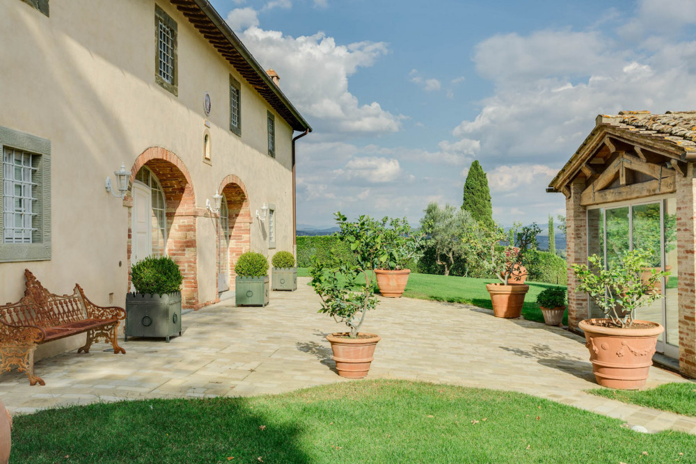 Florence 24