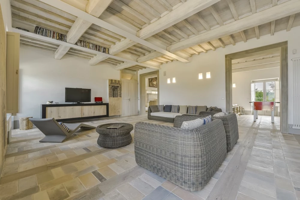 Tuscany 115