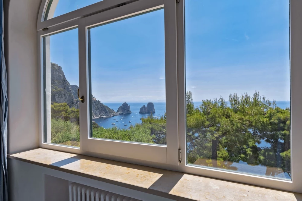 Capri 3