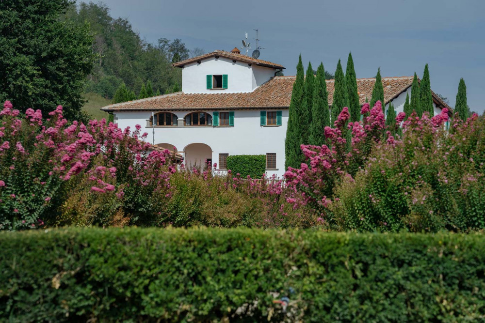 Adorna - 8 Bed