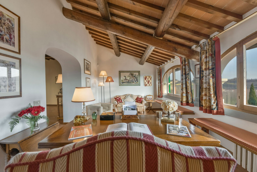Adorna - 8 Bed