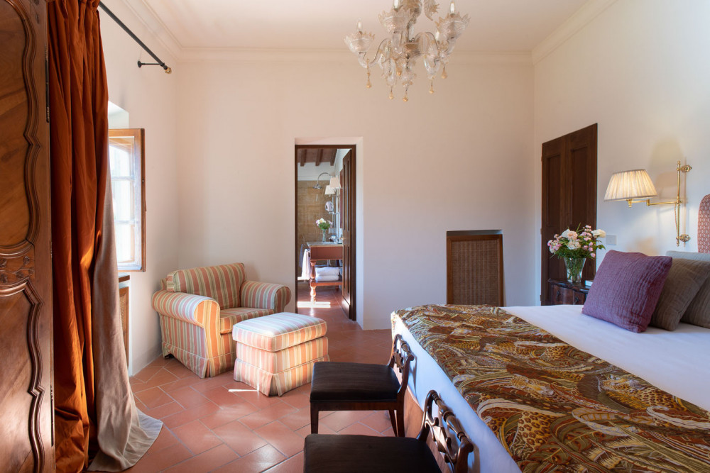 Adorna - 8 Bed