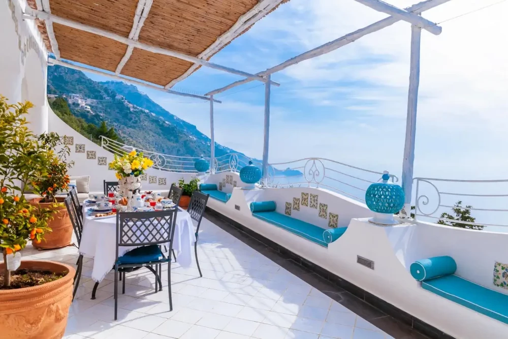 Amalfi 5