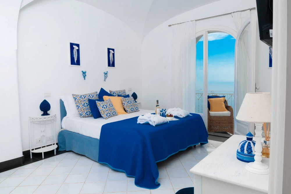 Amalfi 5