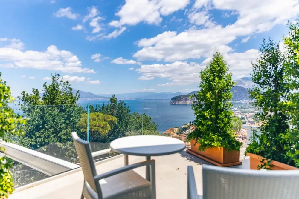 Sorrento 13