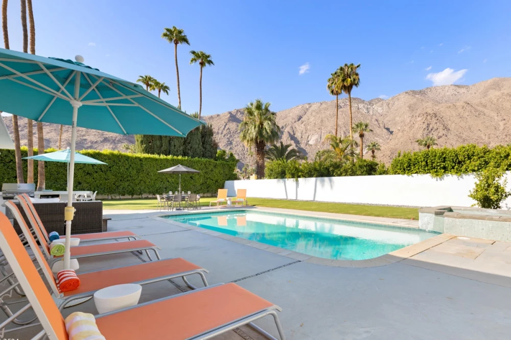 Palm Springs 76