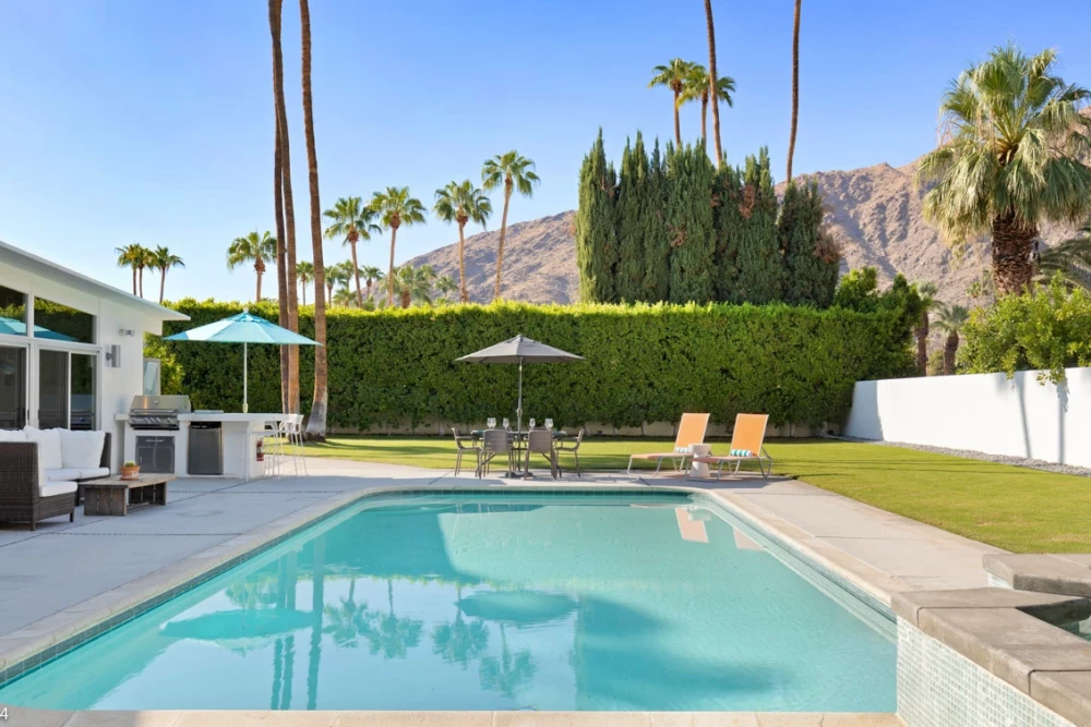 Palm Springs 76
