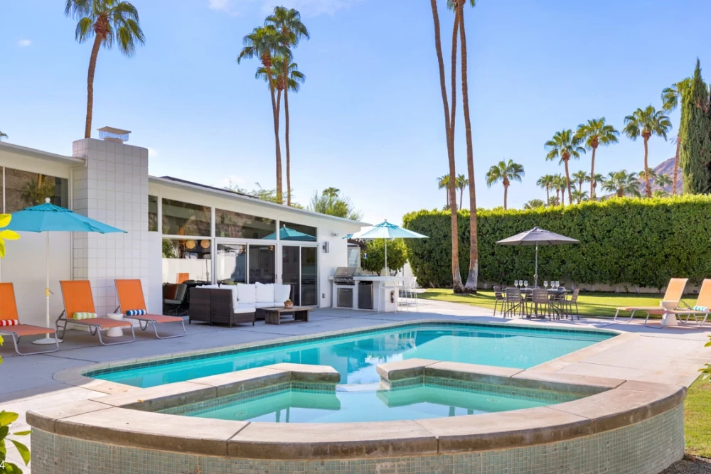 Palm Springs 76