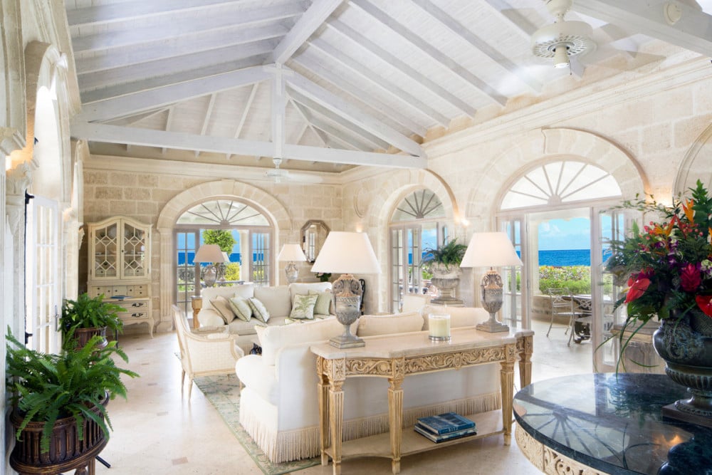 Bachelor Hall - 6-bed