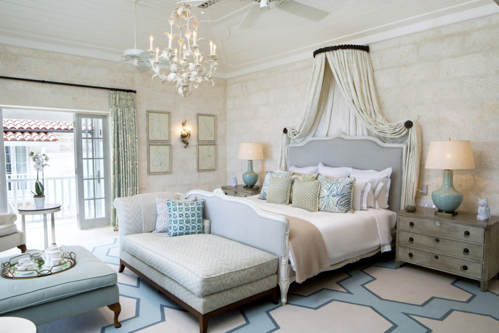 Bachelor Hall - 6-bed