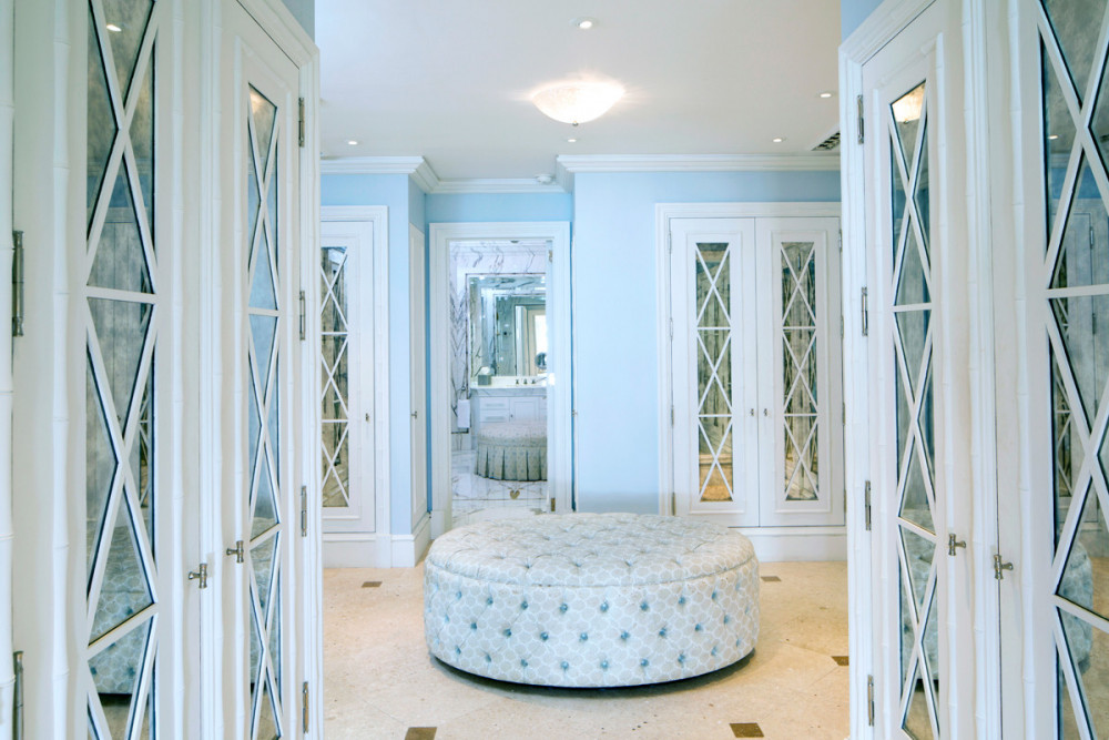 Bachelor Hall - 6-bed